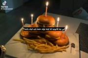 این چه قانونیه که کیک تولد حتما باید کیک باشه؟ 