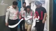 چجوری دلتون اومد پاشو نگاه کنید:) 